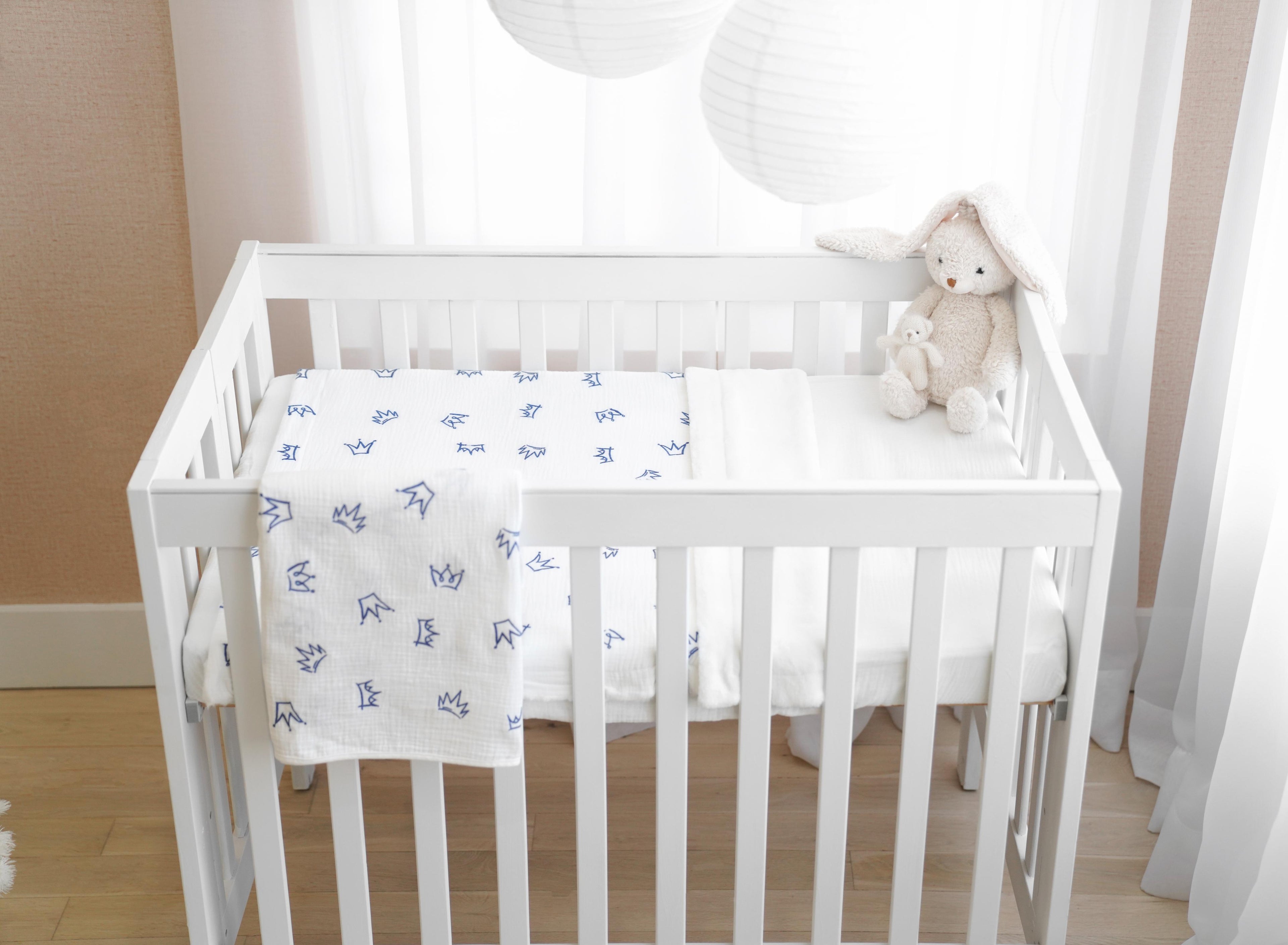 Crown - Portable Mini-Crib Blue