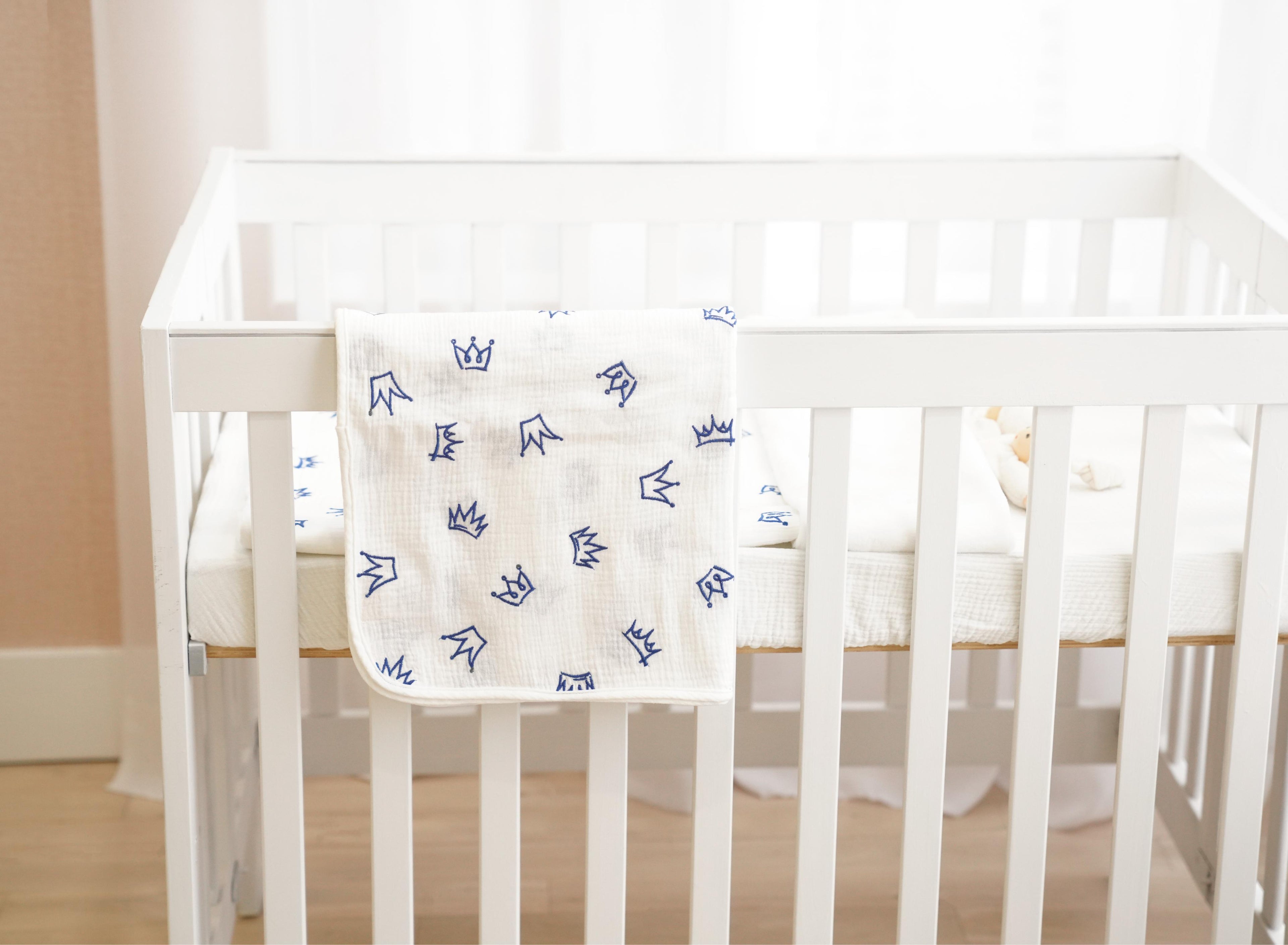 Crown - Portable Mini-Crib Blue