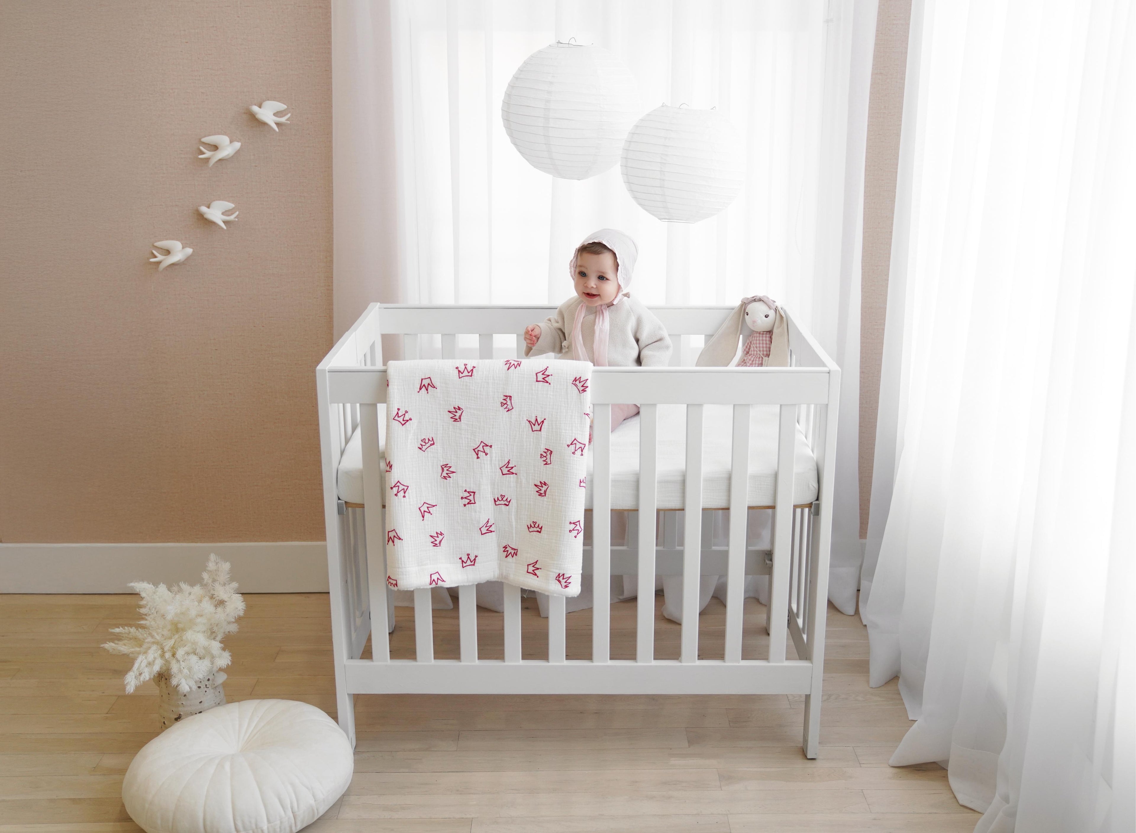 Crown - Portable Mini-Crib Red
