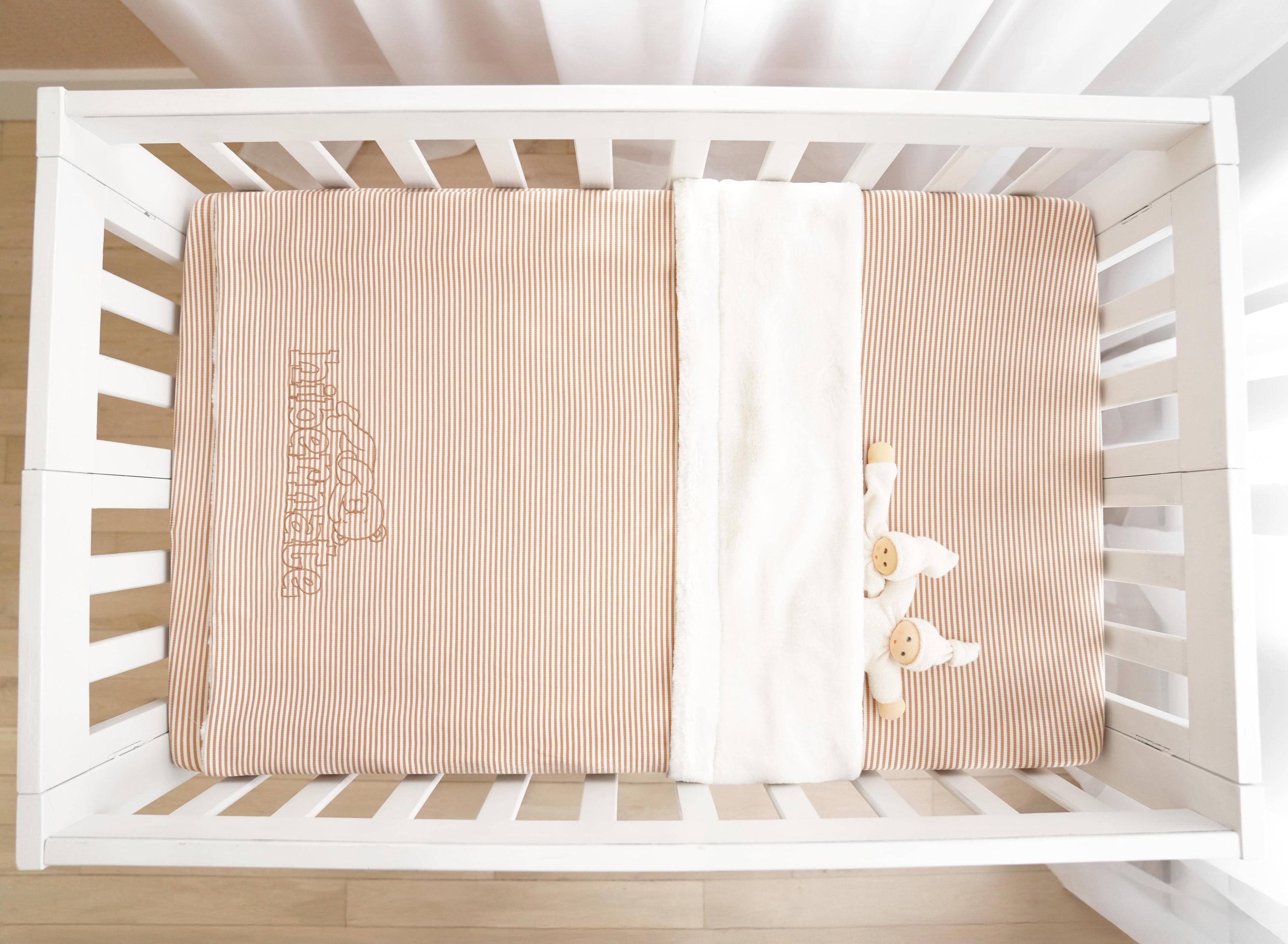 Striped - Portable Mini-Crib Beige